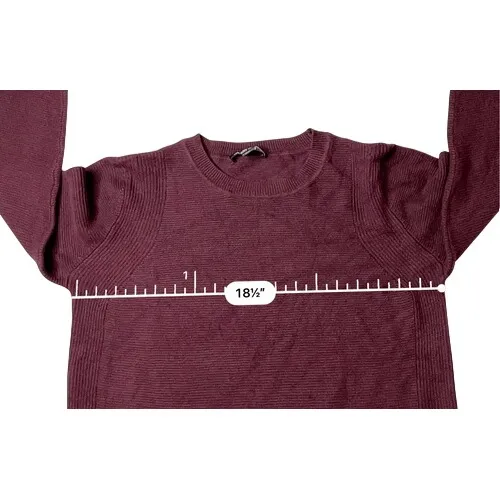 Hilary Radley Heather Burgundy V-neck Shirttail  Sweater SMALL Quiet Luxury $107 - Image 7