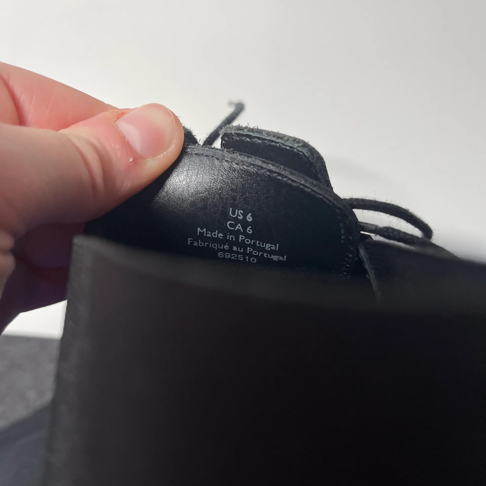 Black Leather Rounded Toe Lace-up Slingback Loafers - Image 9