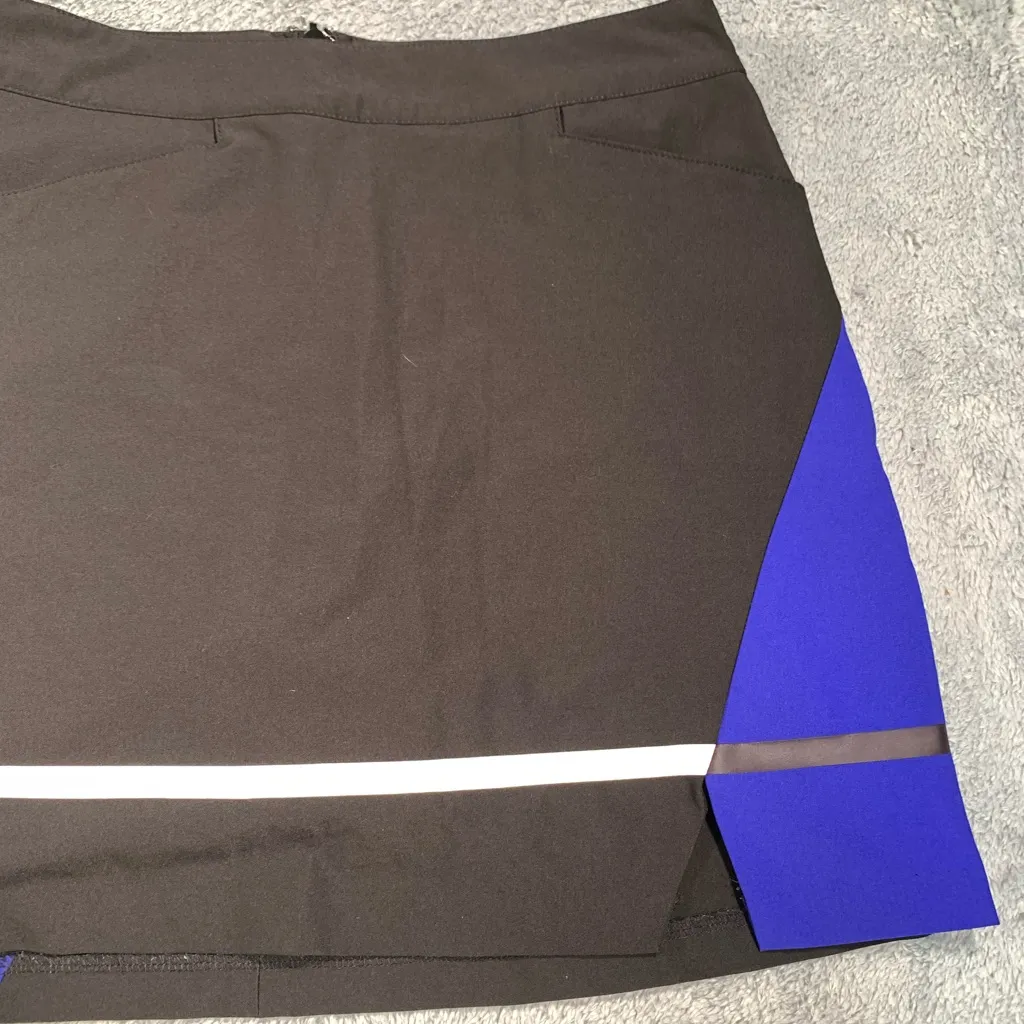 Slazenger Black and Blue golf skort - Image 3