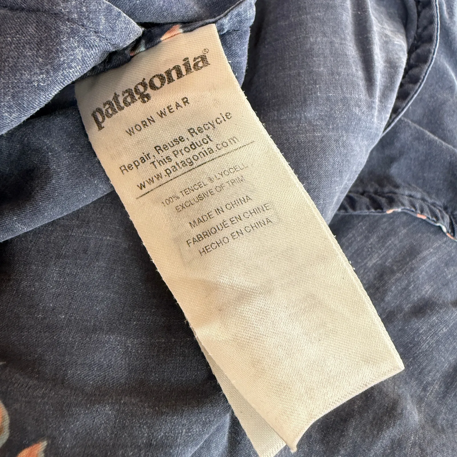 Patagonia Navy Blue Floral June Lake Tencel Shift Dress Size Small - Image 7