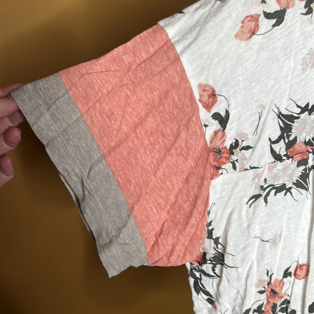 All Saints Floral Sporty Crop Tee Shirt Size Large - Image 3