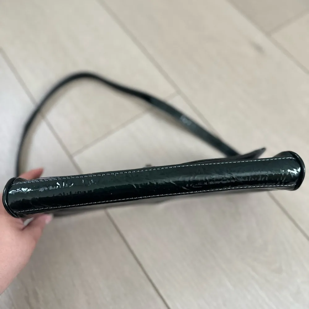 Limited Woman Hand Shoulder Hand Bag Zipper Green - Image 7