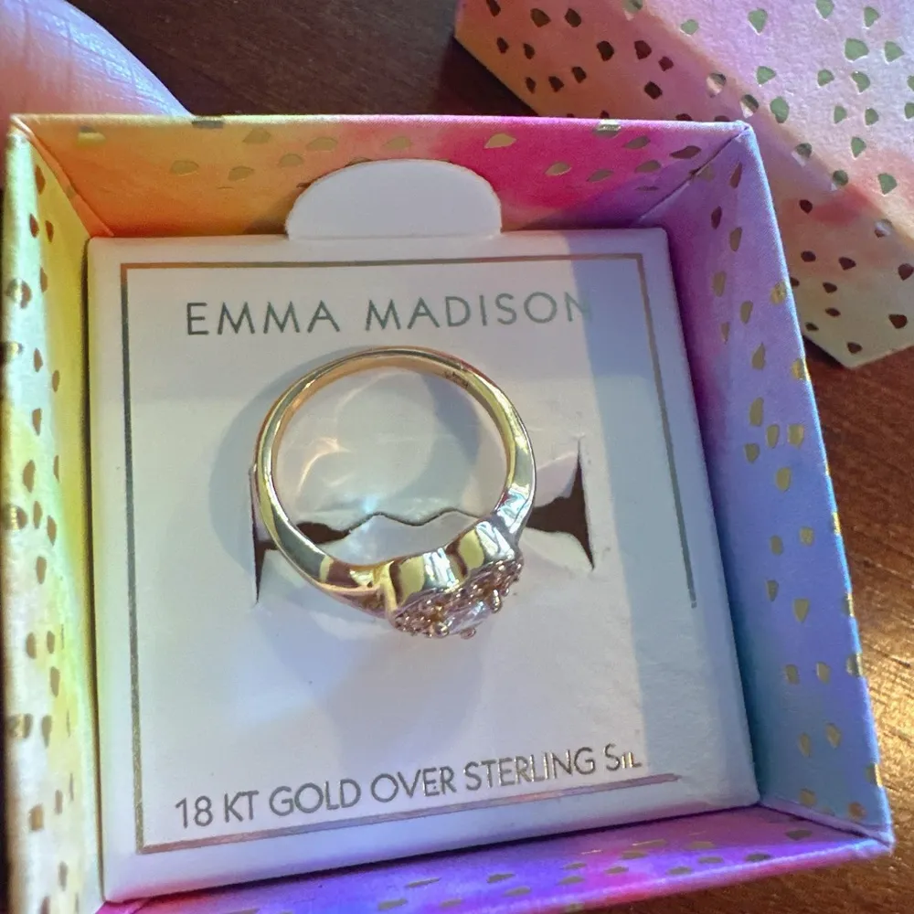 Emma Madison 18kt gold over sterling silver crystal diamonds Heart Ring Sz 5 - Image 5