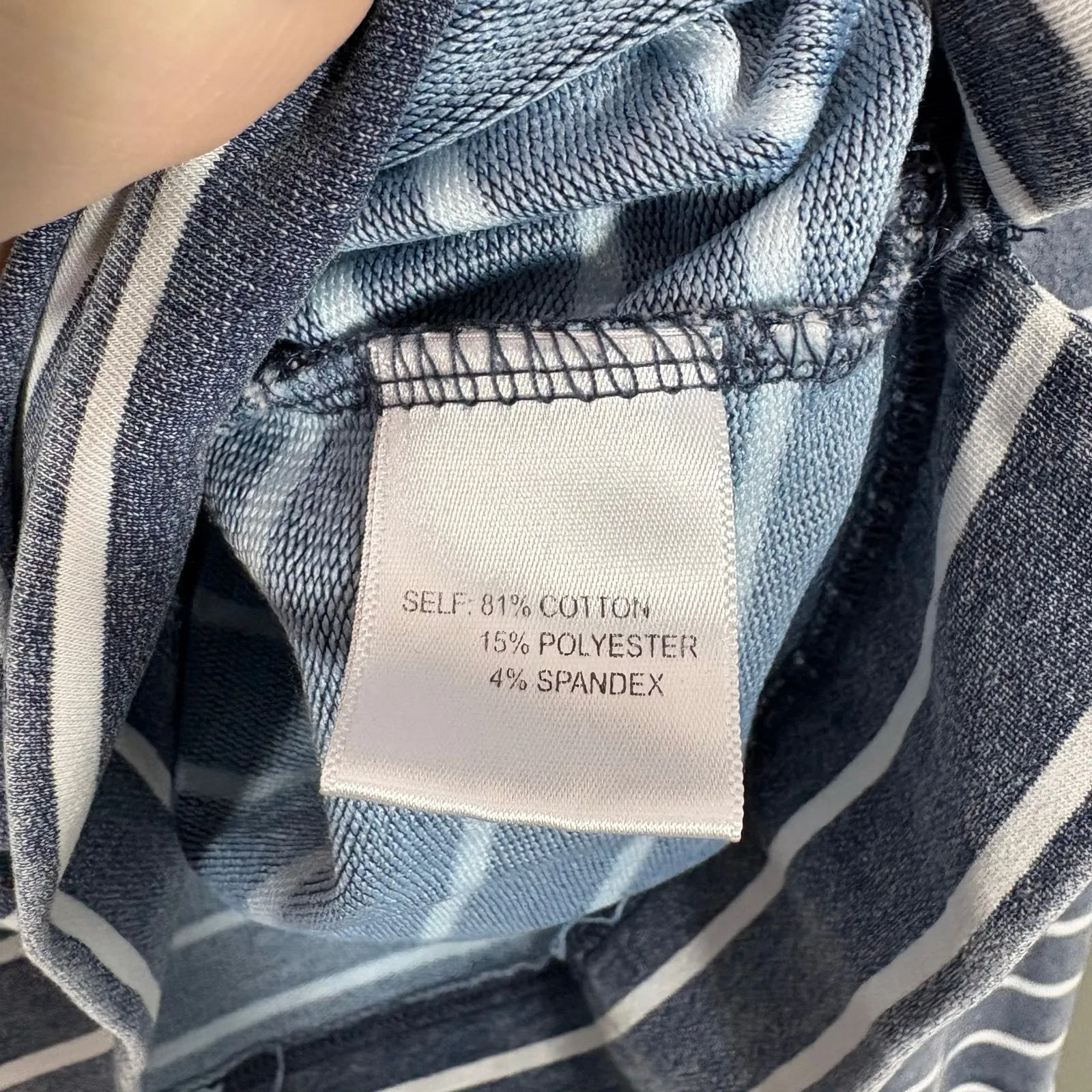 Jane + Delancey Women's Blue Chambray Striped Sweatshirt - Size Large - Boxy Fit - Image 5