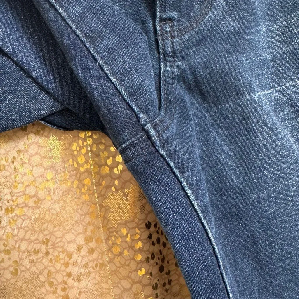 American Eagle Destroyed Dark Wash Super Stretch Artist Crop Jeans 14 - Image 5