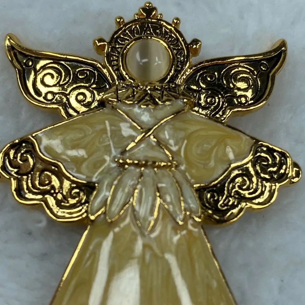 Angel Pin Brooch Jewelry Religious Christmas Easter Faith Enamel on Gold Color - Image 6