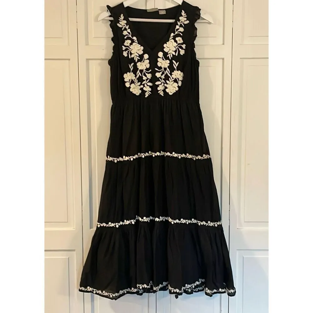 Lucky Brand black and white embroidered tiered midi dress small - Image 4