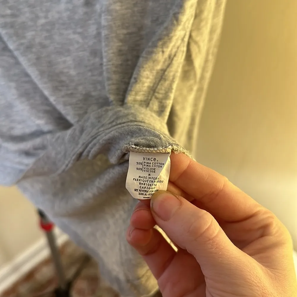Vince Gray Long Sleeve Crew Neck Top Pima Cotton Size Medium - Image 4