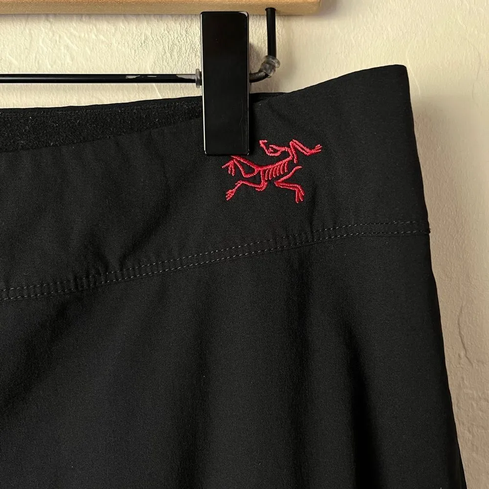 Arc’teryx Hiking Outdoor Wide Leg Mid Rise Pants Black Size Women's 8 - Image 4