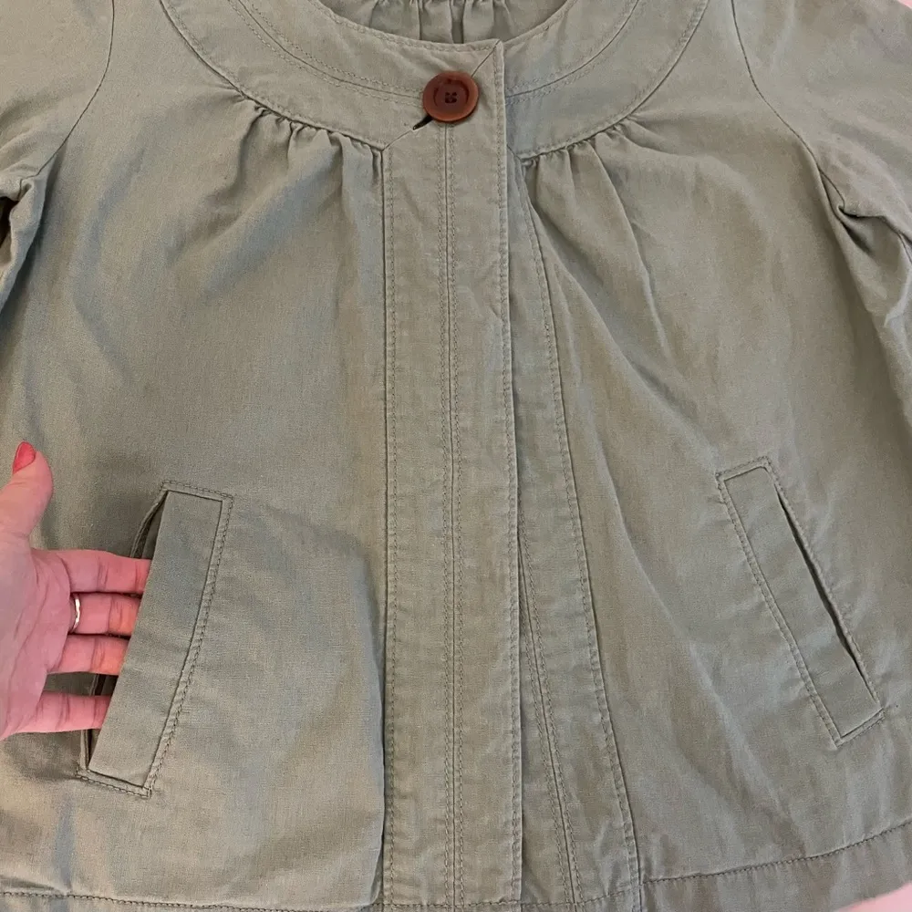 New Haven Supply Chino sage green linen blend lagenlook cropped cardigan, size S - Image 5