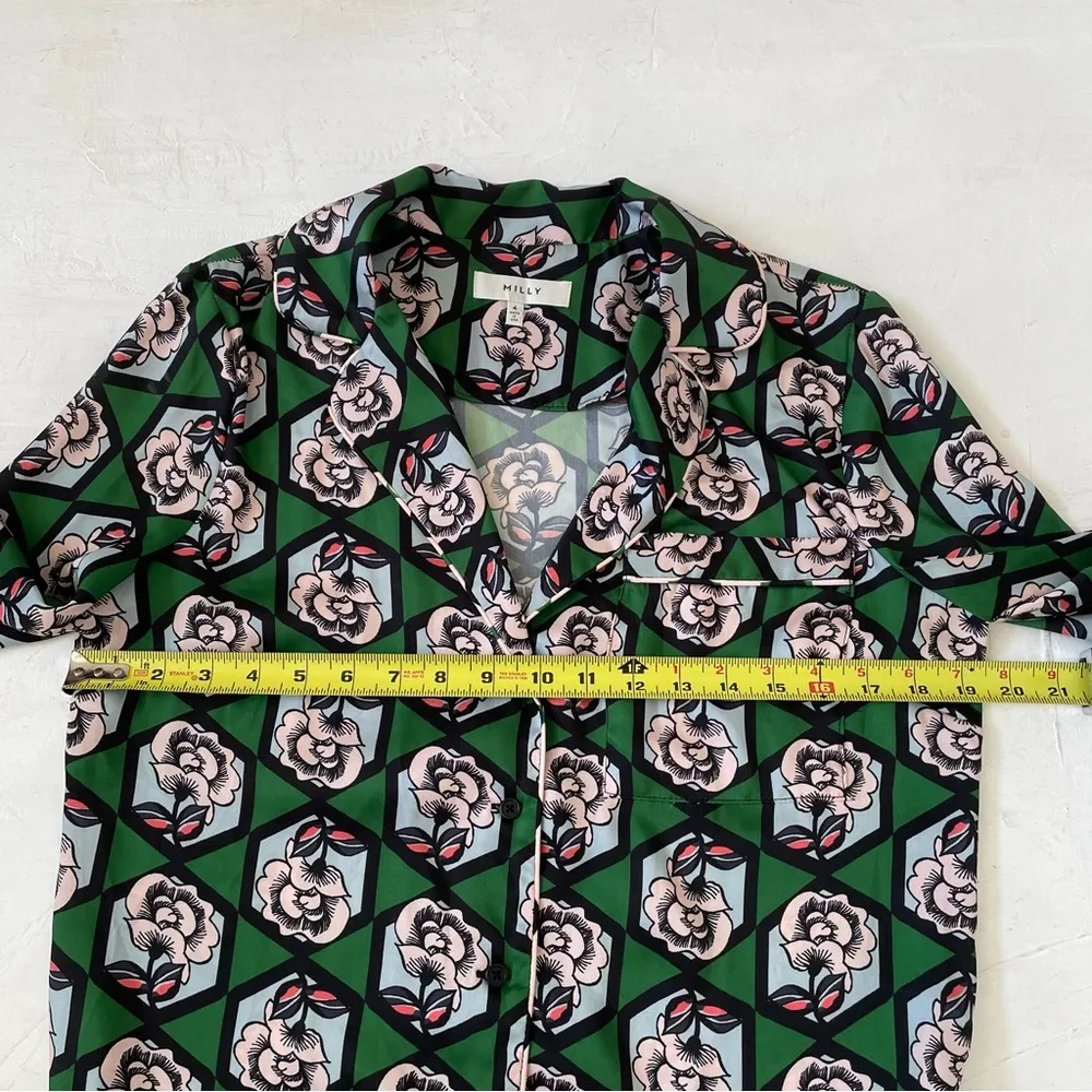 Mil­ly Flo­ral Blouse worn D’An­dra Sim­mons in The Re­al House­wives Dal­las 4 - Image 10