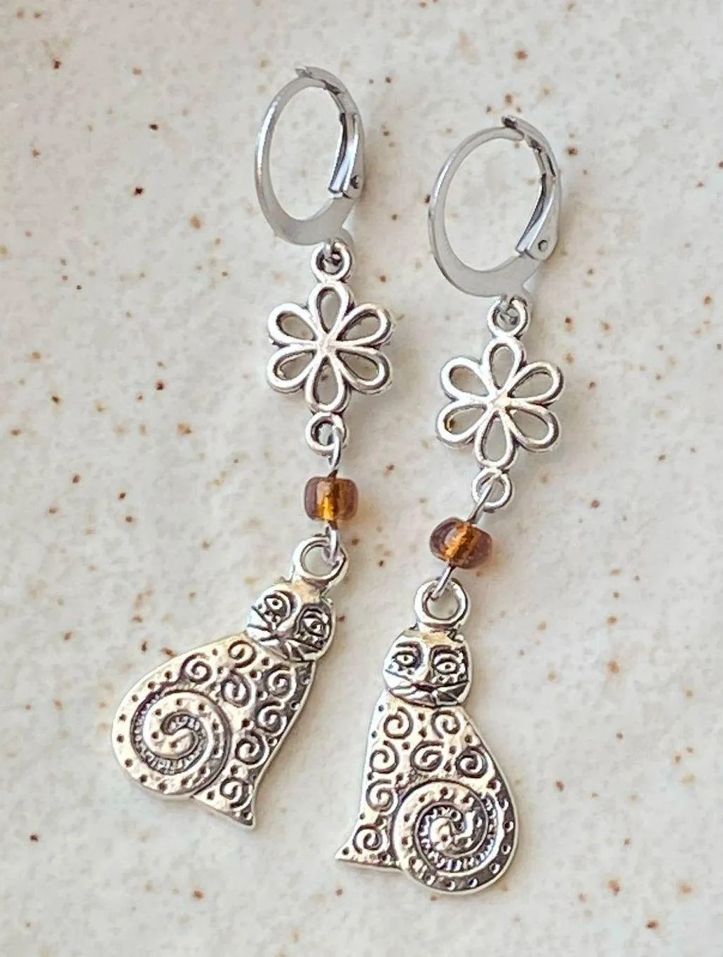 Handmade antique silver tone cute boho cat flower earrings🌸 - Image 5