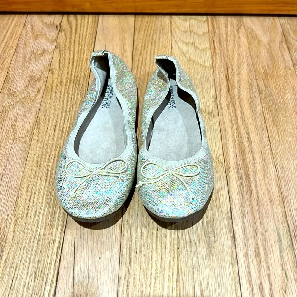 Kenneth Cole Reaction Women’s Gold Shimmer Glittery Ballet Flats Size 5 Shoes - Image 2