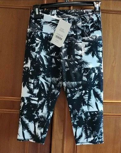 Salar Crop Leggings - Image 2