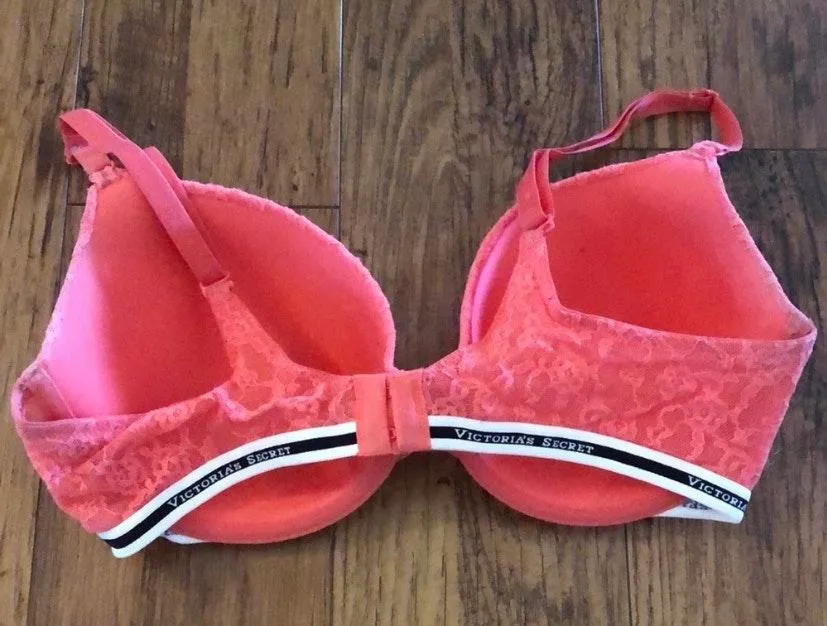 Victoria's Secret Bra 36D - Image 3