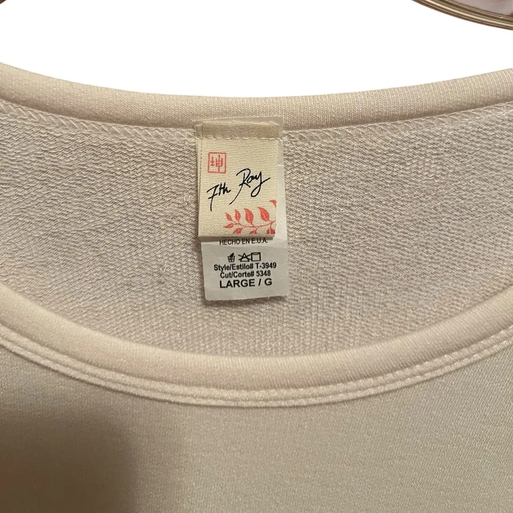 7th Ray Cream Long Sleeve Shirt with Lace Accent Women’s Size Large - Image 2