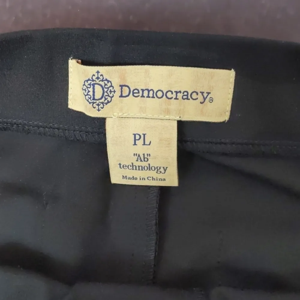 Democracy high rise pull on camo pants petite large - Image 5