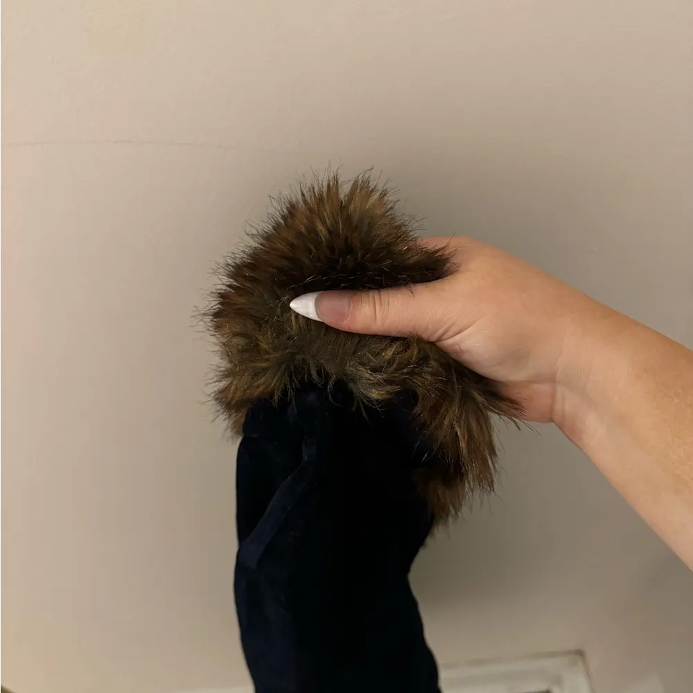 Ralph Lauren velour zip up sweatshirt navy blue with detachable fur size L - Image 6