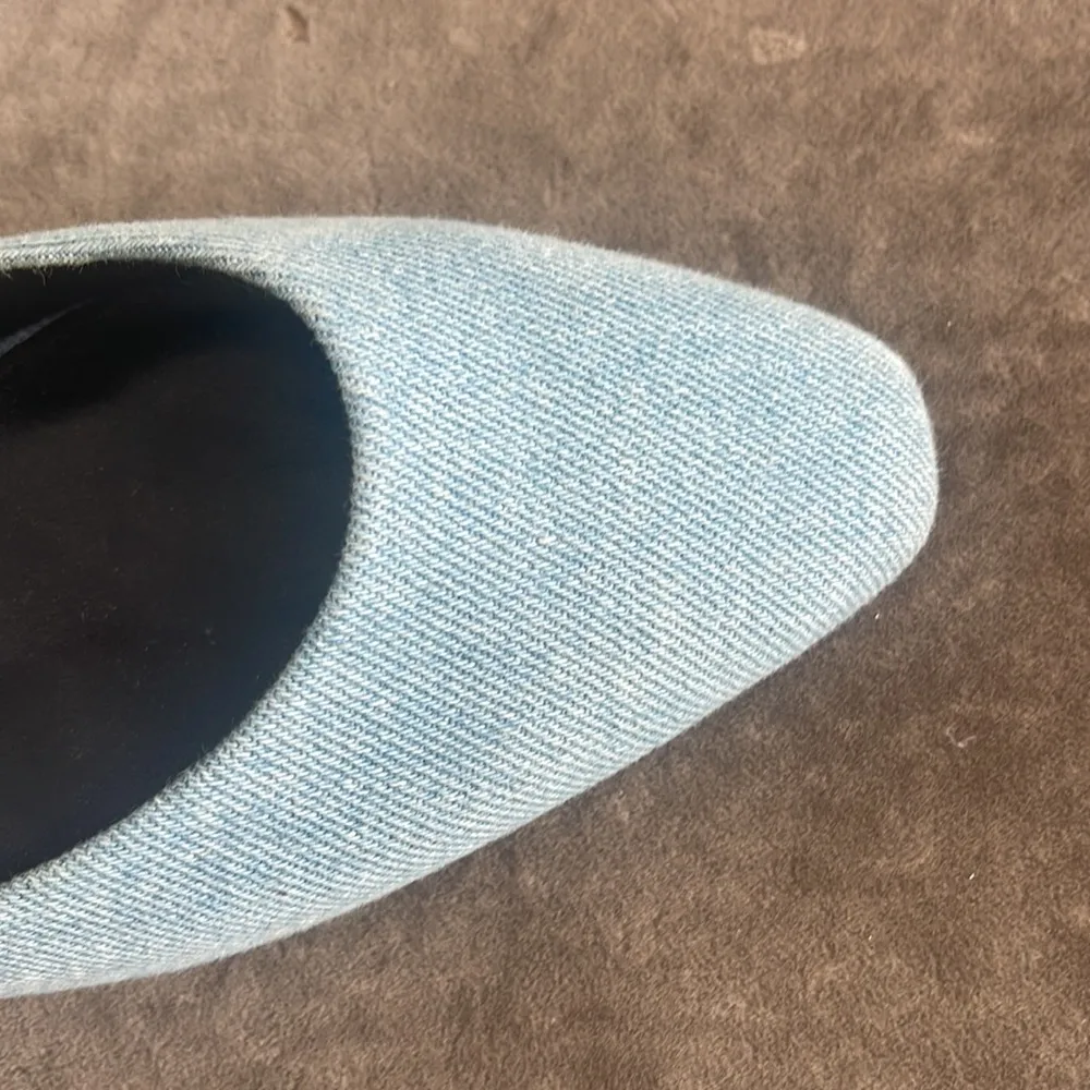 Calvin Klein Coreta Pump sling back. 3 in heel. Color- light denim Size- 5 - Image 3