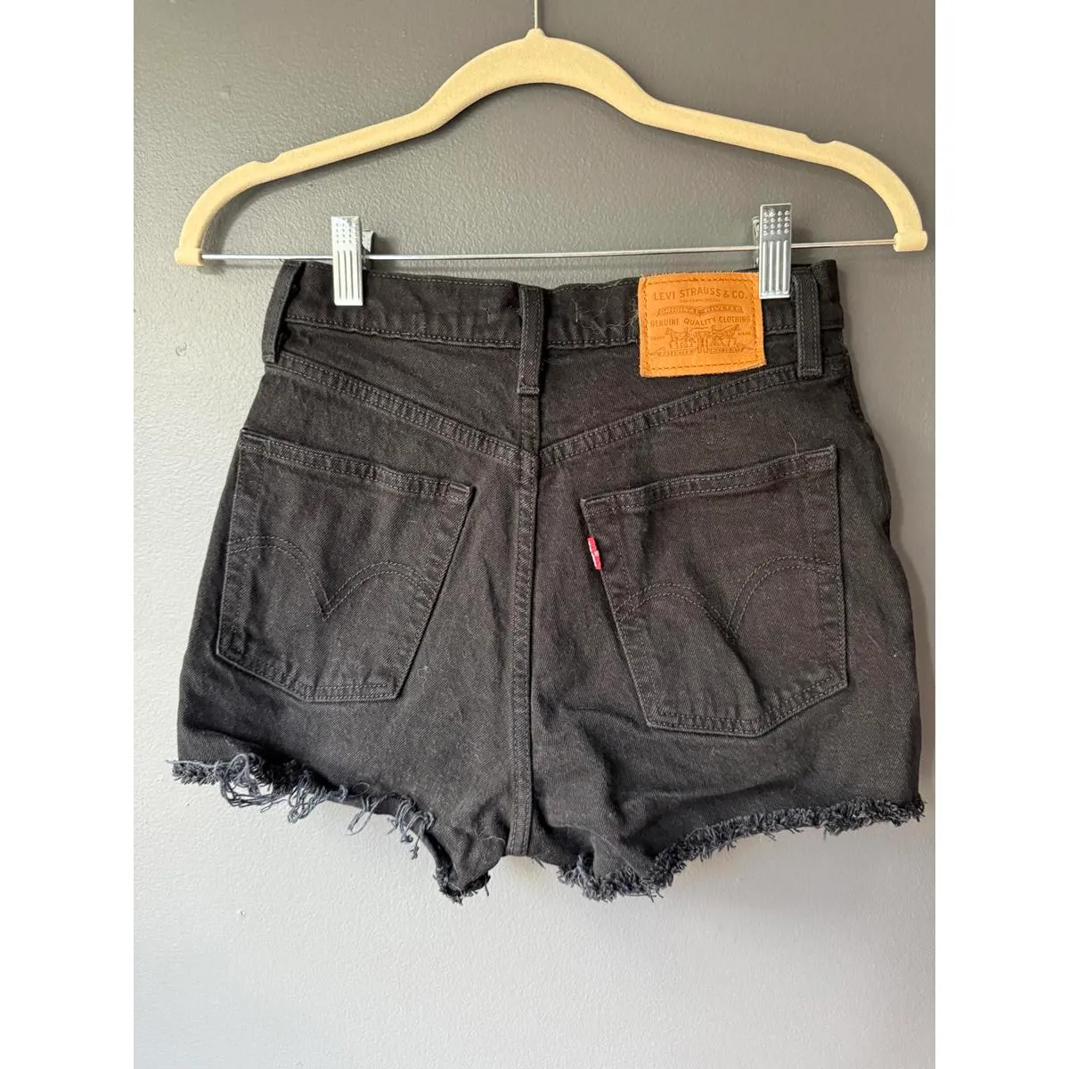 Levi's Black Denim Cutoff Shorts size 25 - Image 3