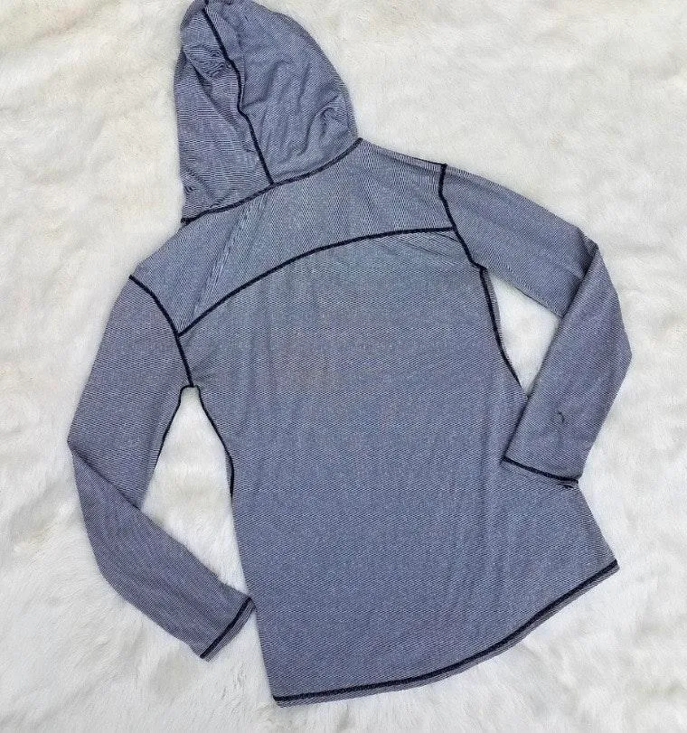Hooded Workout Sweatshirt - Image 2
