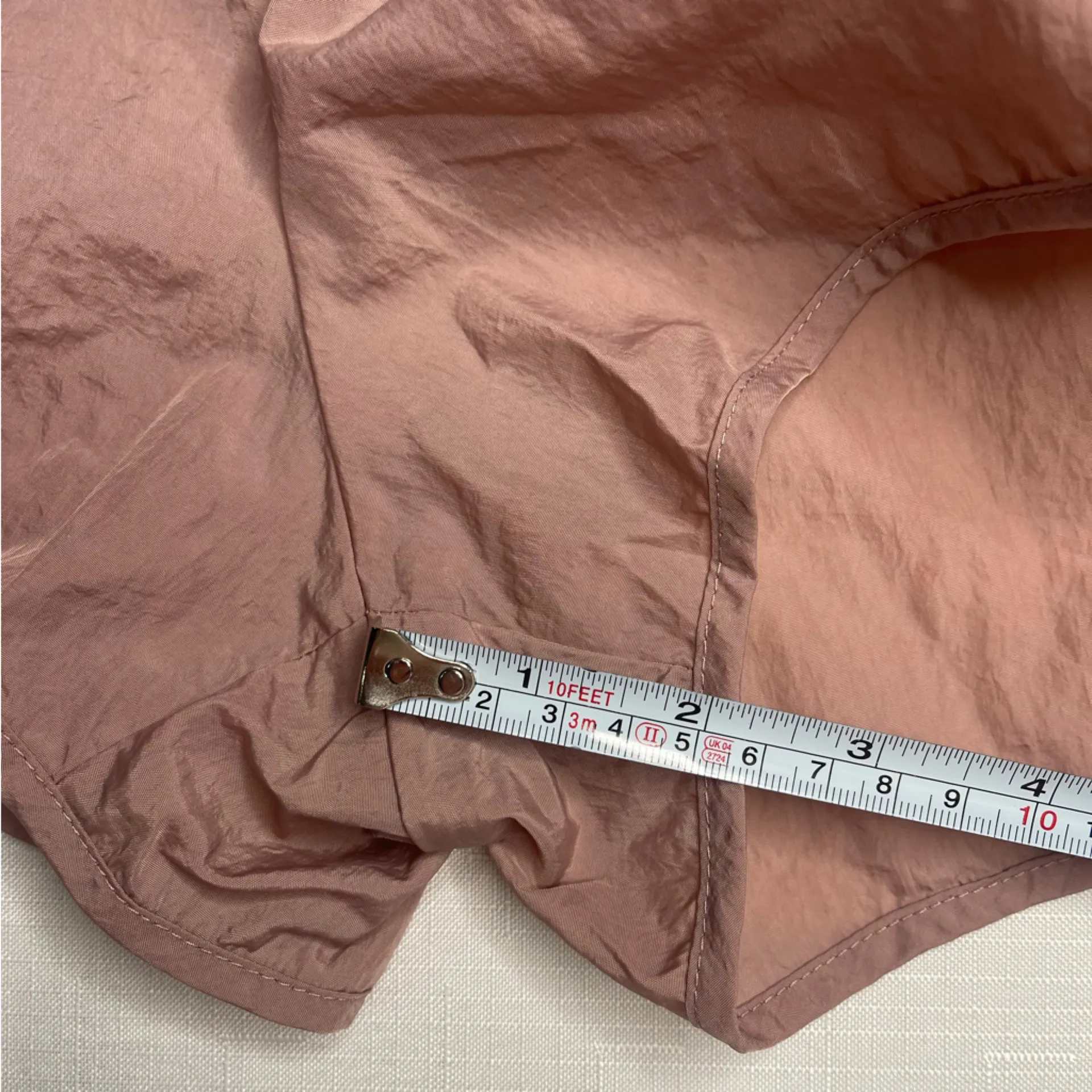 Aeropostale Lightweight Windbreaker Shorts (Large) - Image 3