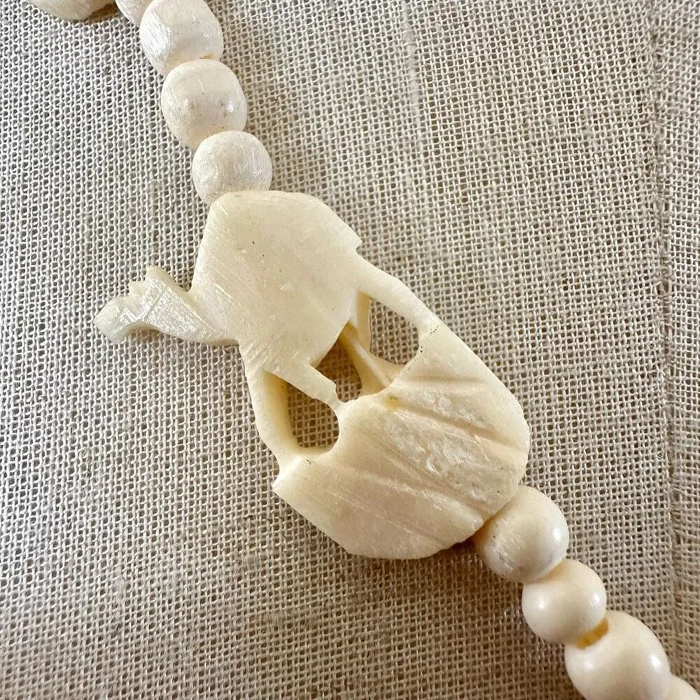 Vintage Boho Cream Mini camel Carved beaded necklace - Image 5