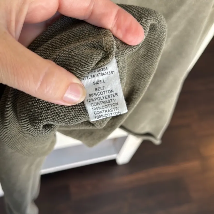 $65 NWOT Peach Love California swing cropped sweatshirt L olive green - Image 4