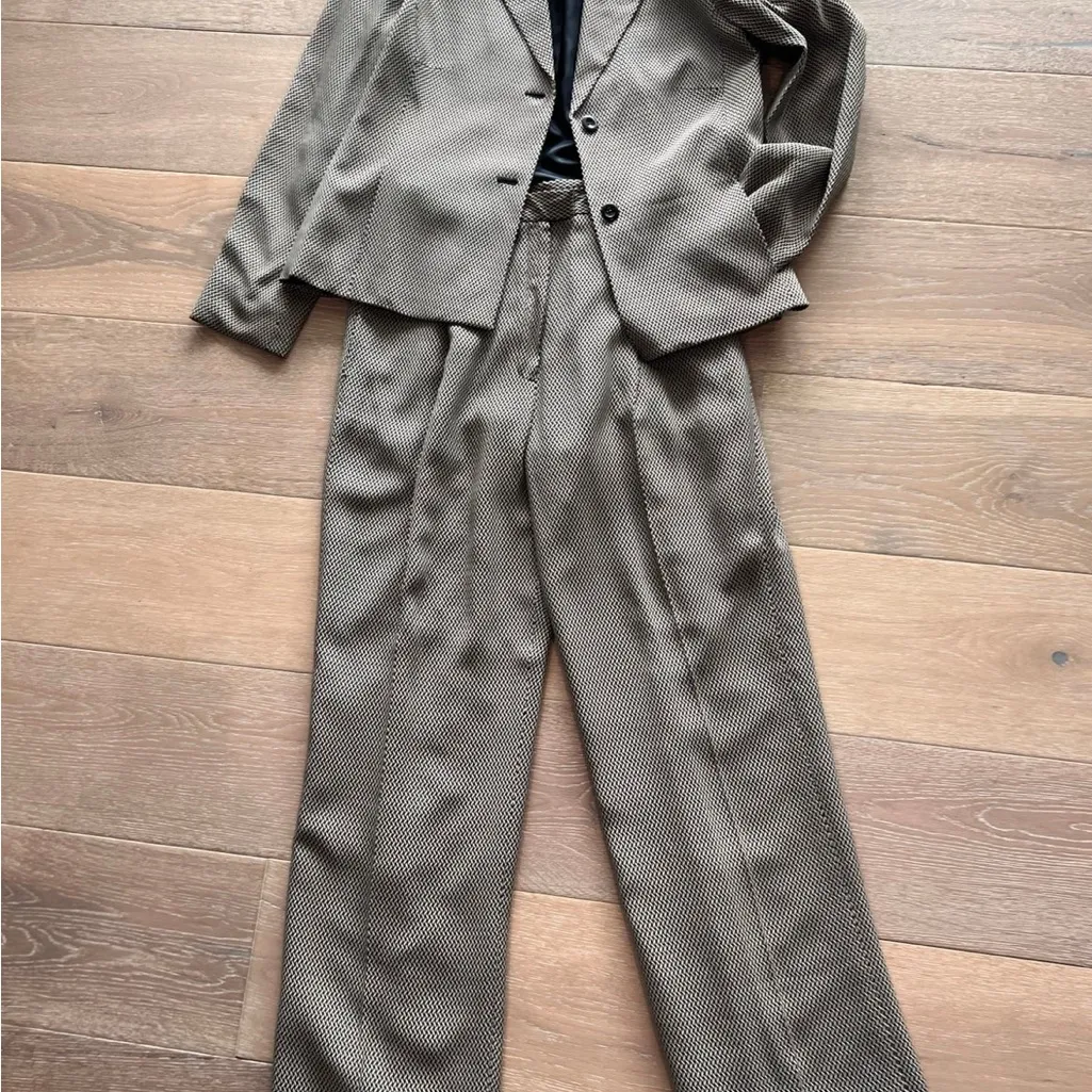 Vintage pantsuit,Jones New York women’s pleated pantsuit size 8Pmade in Thailand - Image 6