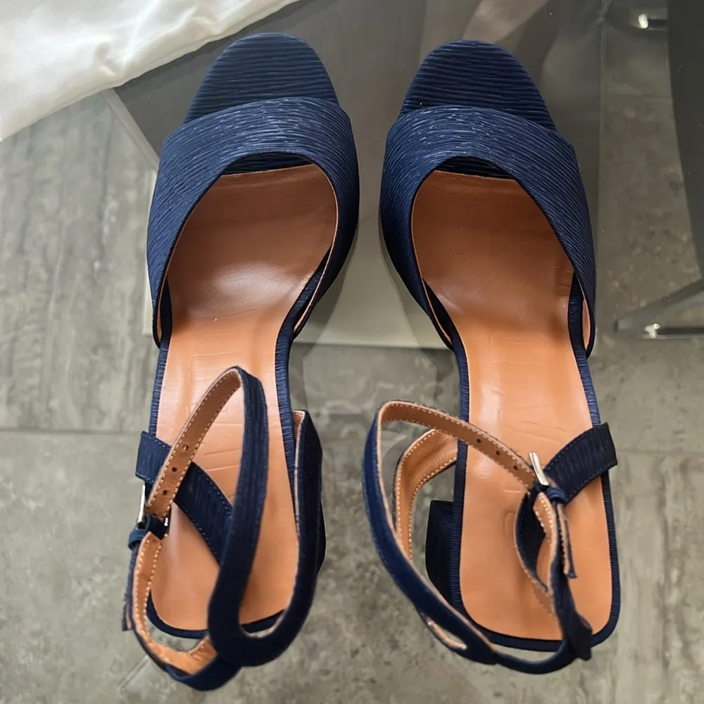 Solange NAVY High Block Heel Sandals, Size EU 40 NEW +Dust Bag SOLD OUT! - Image 6
