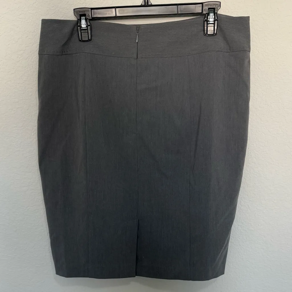 Alfani Classic Gray Pencil Skirt Size 12 - Image 4