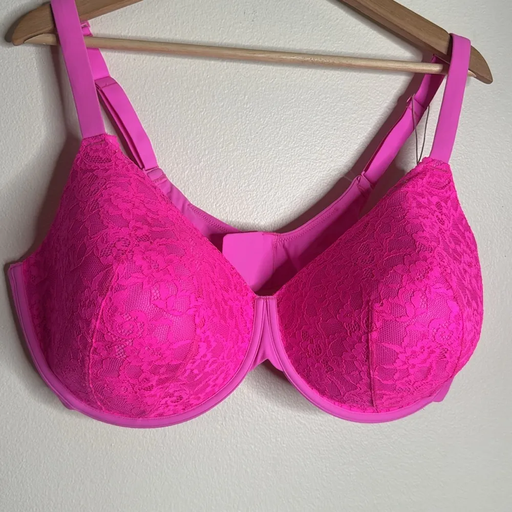 Skims fits everybody lace tshirt bra in color neon pink size 44 DD ladies - Image 5
