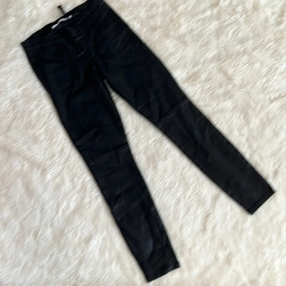Taylor Hill x Joe's Women's Icon Coated Ankle Laced Up Black Skinny Pants - Image 3