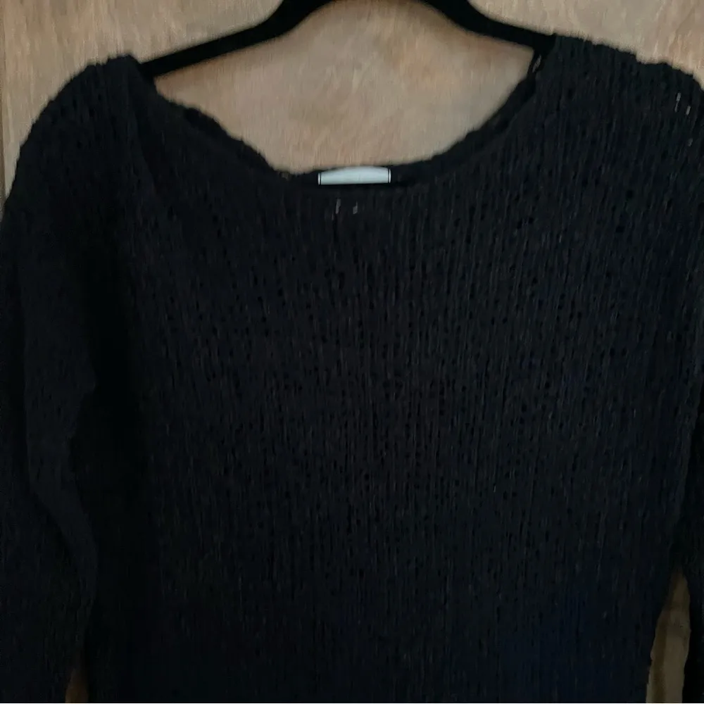 H & M Black loose knit sweater. Size XS - Image 3