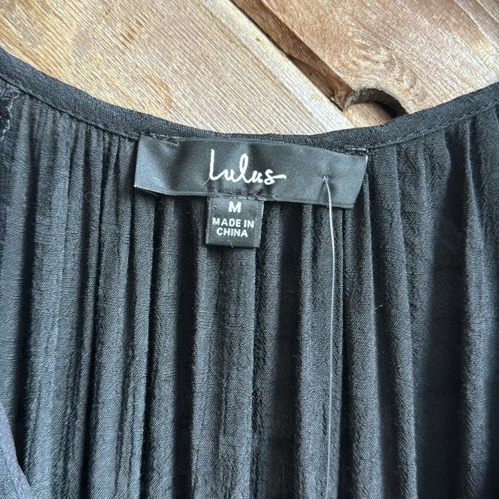 Lulus black midi ruffle puff sleeve v neck dress size medium new NWT - Image 5