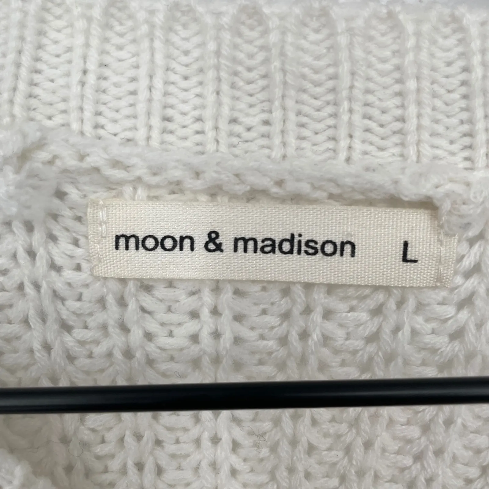 Moon & Madison Striped Cropped Sweater Size L Cream Brown Blue Acrylic Knit White Size L - Image 3