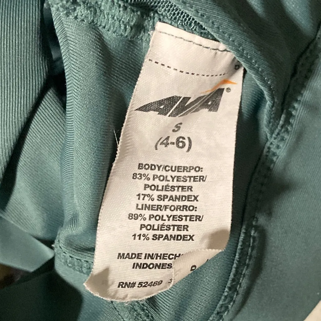 Avia front closure, activewear sports bra size small - Image 6