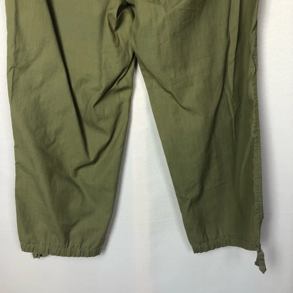 Ann Taylor LOFT Green Y2K Cropped Cargo Pants 2 - Image 7