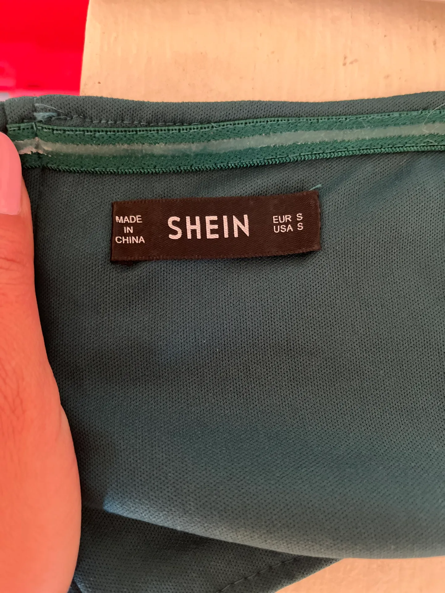 SheIn Green Sequin Crop Top - Image 3