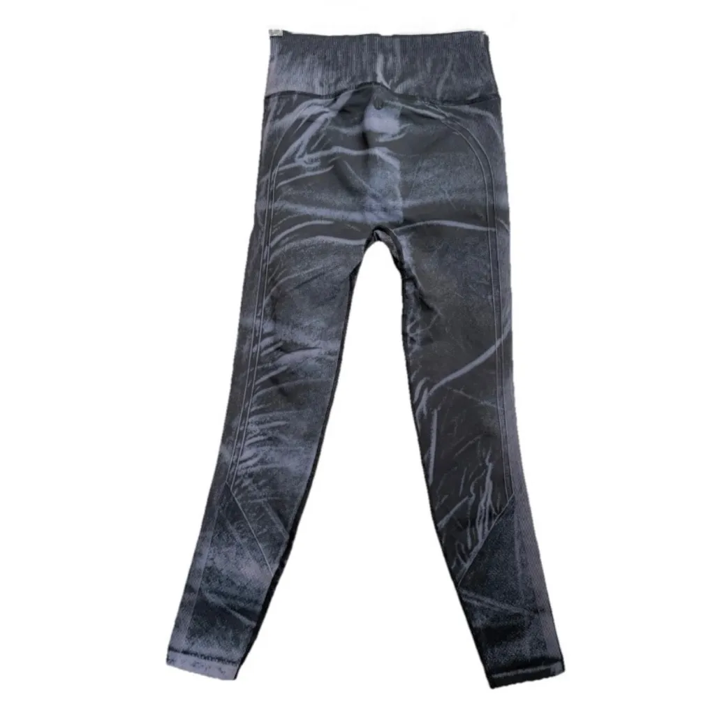 LULULEMON Ebb to Street Tight Wash in Stone Wash Graphite Grey Seamless Leggings - Image 2