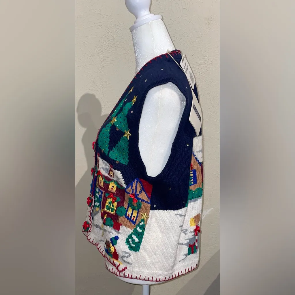 Belle Pointe NWT Women’s Size M Navy Christmas Village Scene Sweater Vest Winter Blue Size M - Image 8