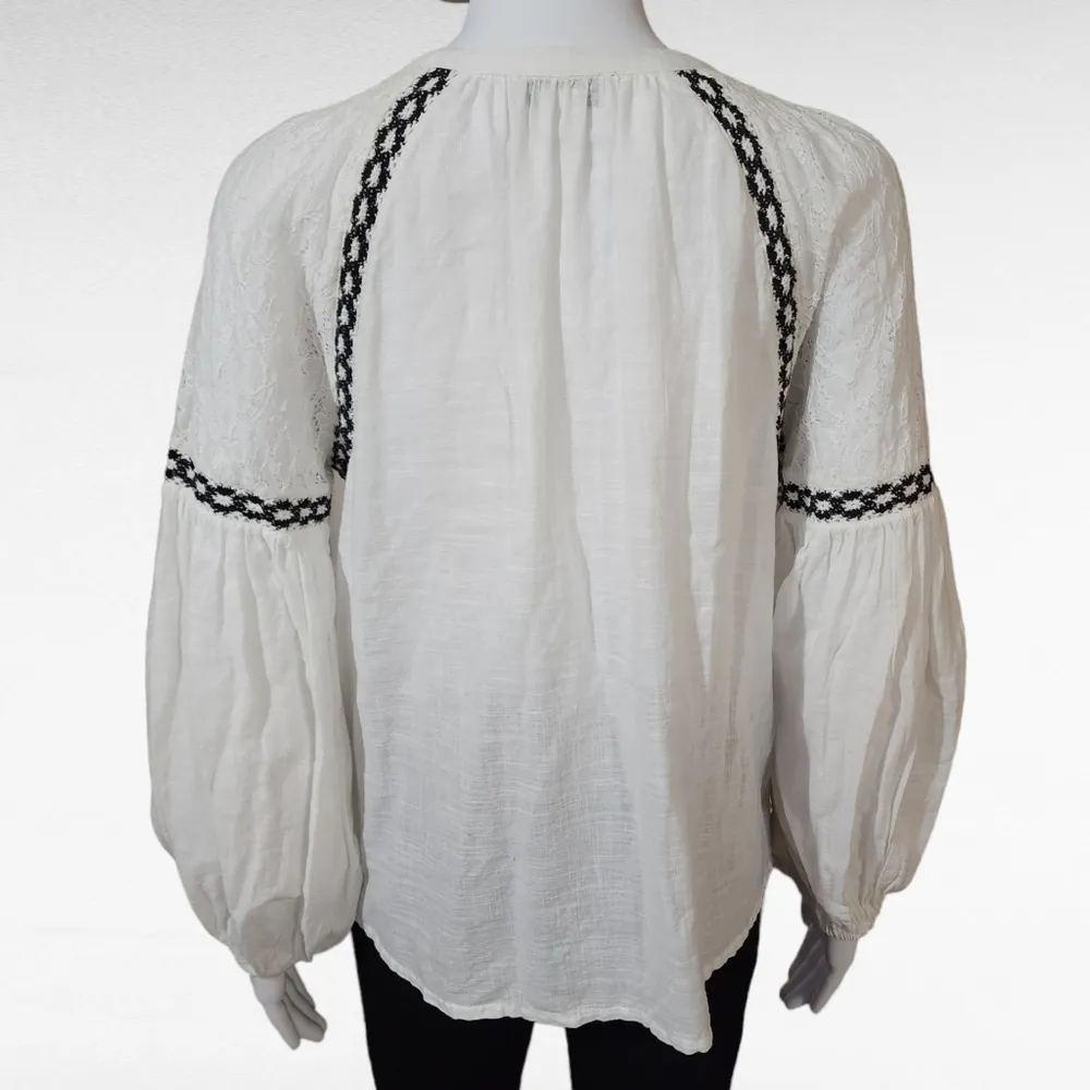 Anthropologie Calligraphie White Black Embroider Bubble Sleeve Peasant Blouse XS - Image 4