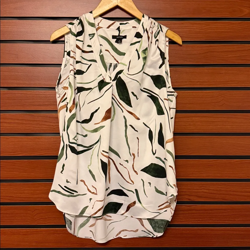 Alfani White Top with Green and Brown Patterns - Image 6