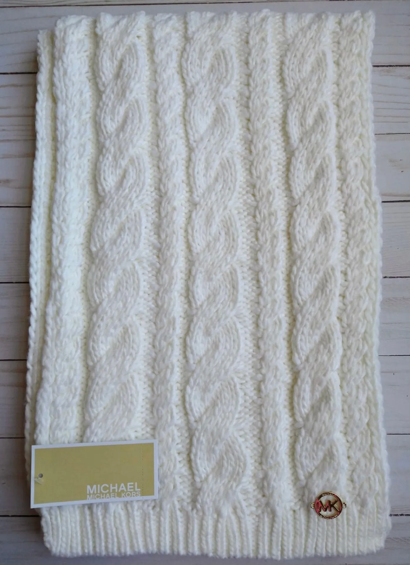 French Cable Knit Infinity Scarf NWT - Image 4