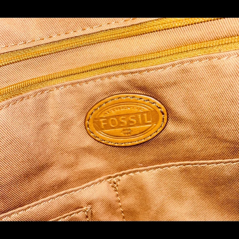 FOSSIL Leather Handbag - Image 5