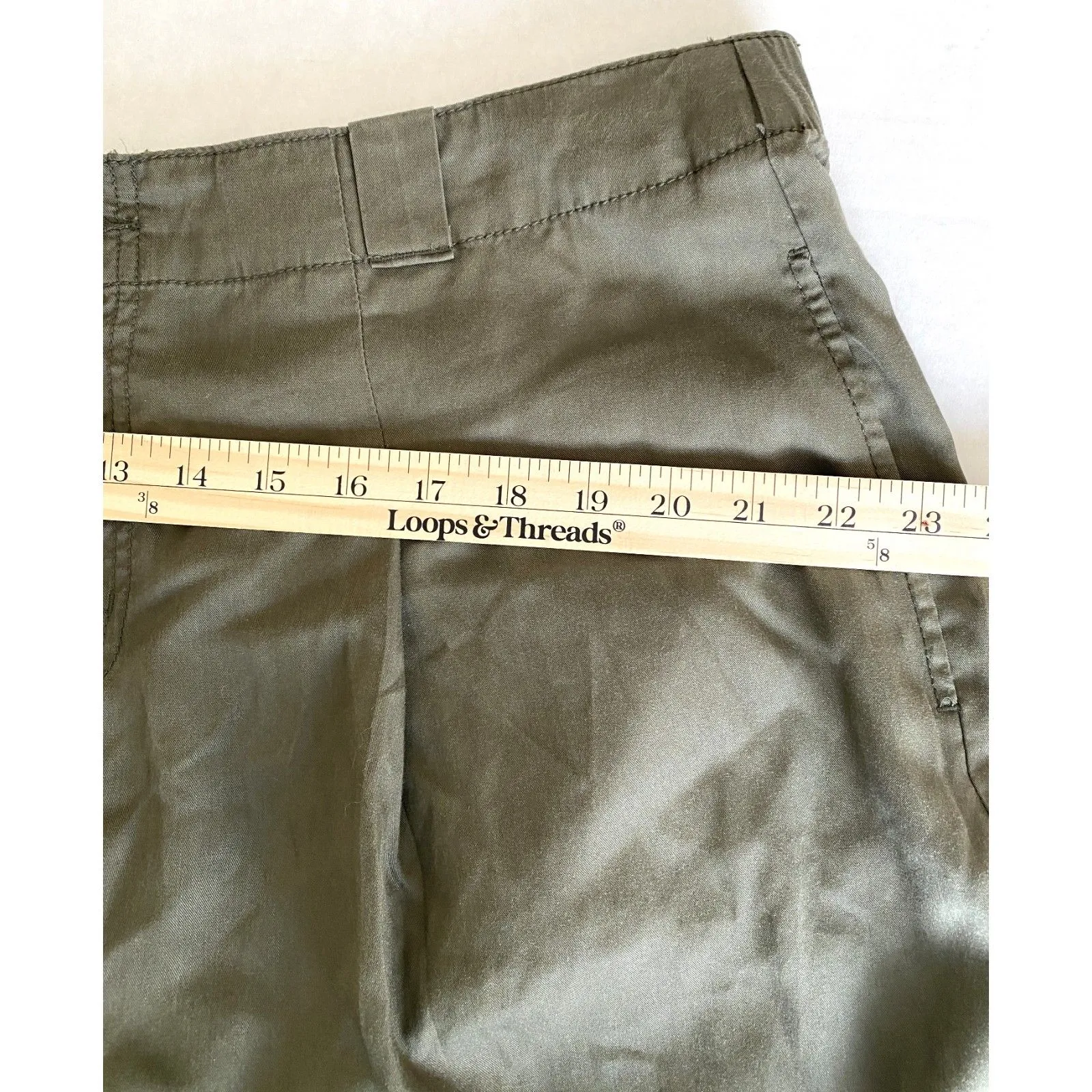 NWT Lane Bryant Olive Green Pleated Wide Leg Crop Pants Plus Size Stretch 18/20 - Image 8
