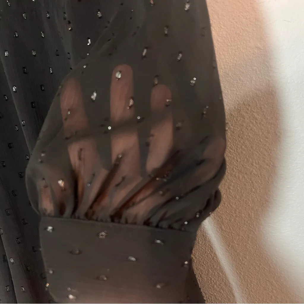 Express Long Sleeve Romper Black Size Large Silver Sparkles Dots Sheer V-Neck - Image 6