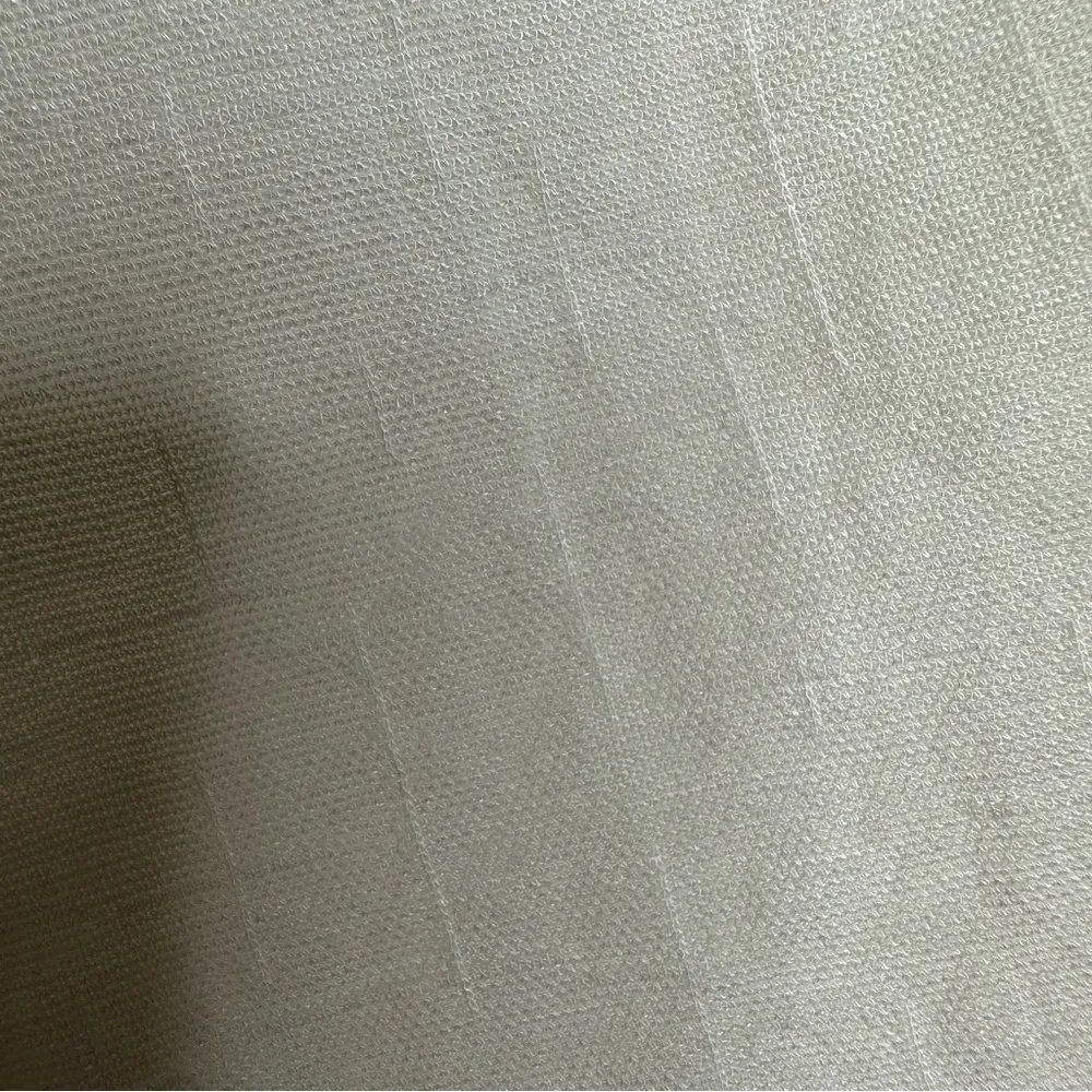 Pull & Bear Cream Ruffled Neckline V-Back Top Size Large - Image 9