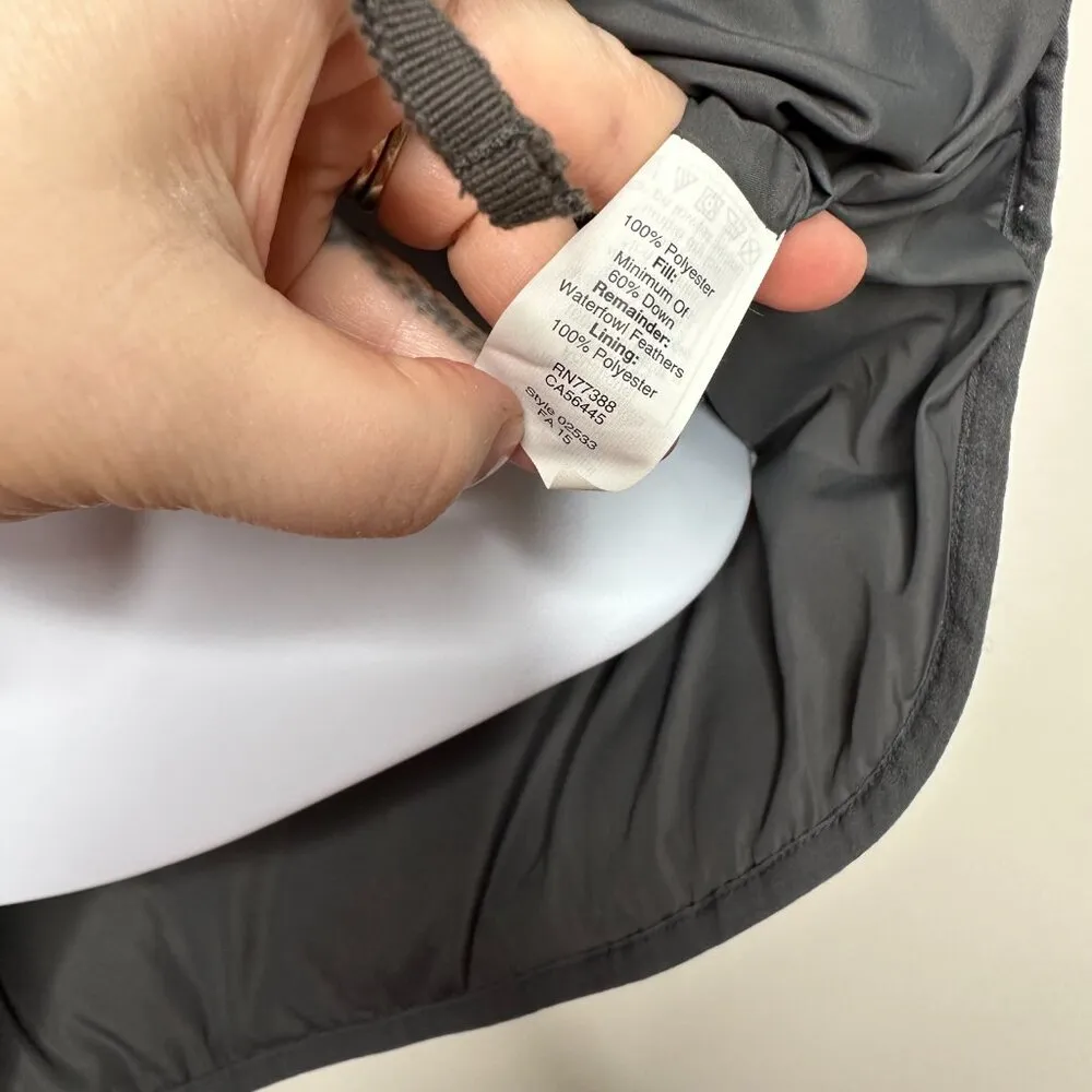 J. Crew Light Gray Chevron Print Quilted Down Full Zip Classic Vest Small - Image 2