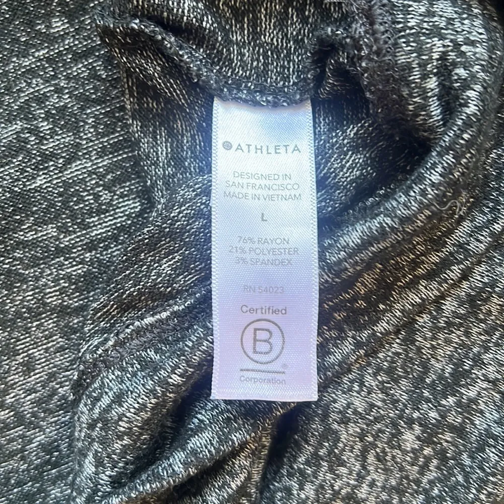 Athleta Mindful Pullover, Charcoal Grey Heather Size large - Image 4